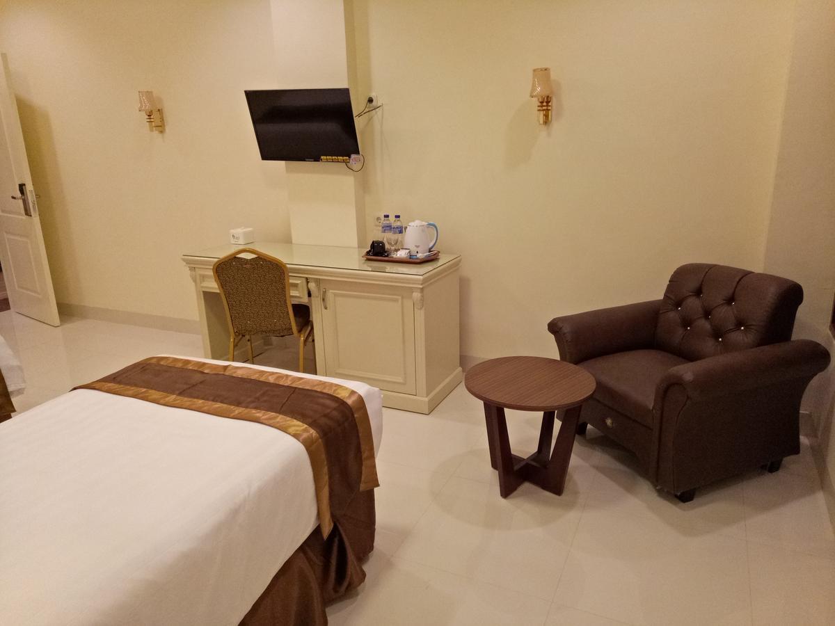 Grand Town Hotel Mandai 마카사르 외부 사진