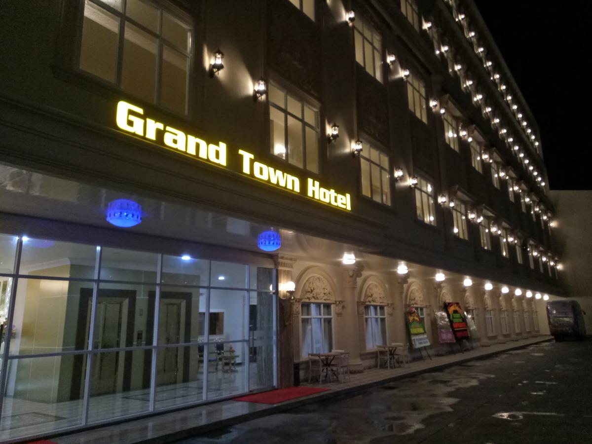 Grand Town Hotel Mandai 마카사르 외부 사진