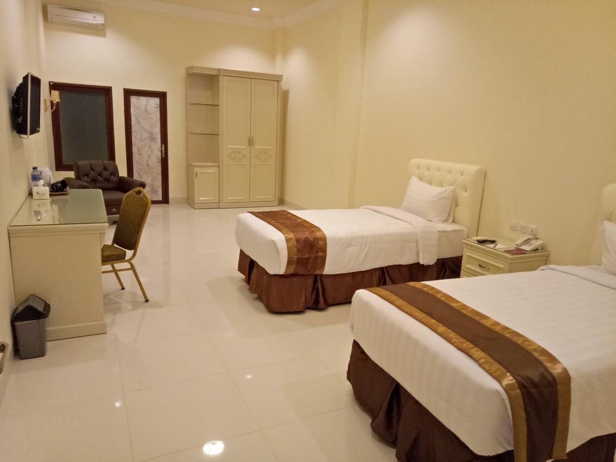 Grand Town Hotel Mandai 마카사르 외부 사진