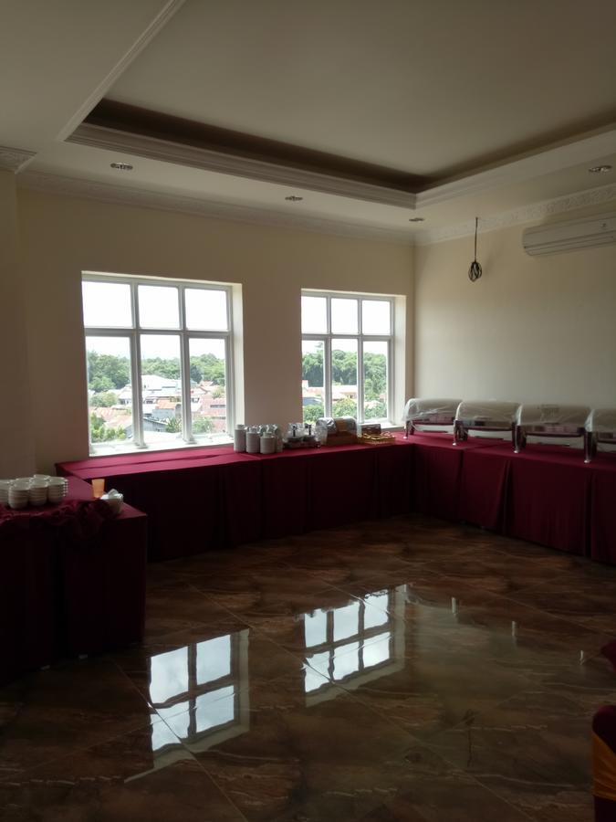 Grand Town Hotel Mandai 마카사르 외부 사진